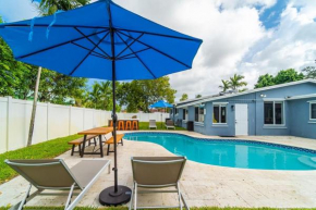 Vacation Home 3 Bedrooms, Private Pool and Pool Table
